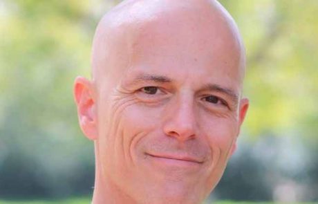 איתן גינוסר